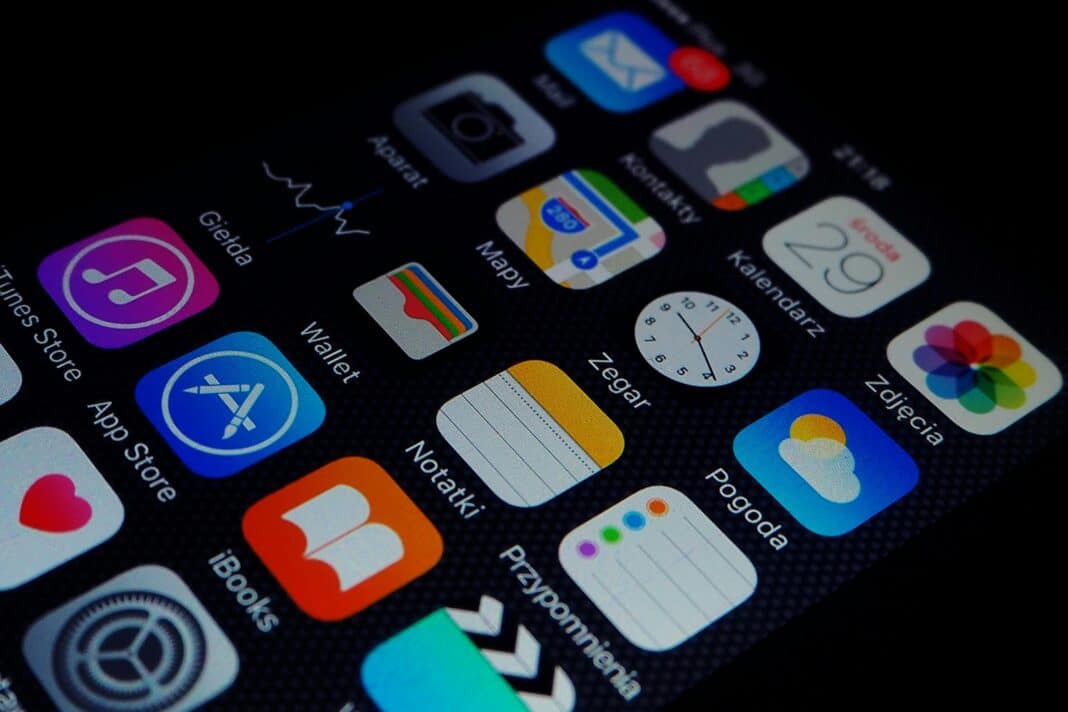 20 Best iPhone Spy Apps In 2024
