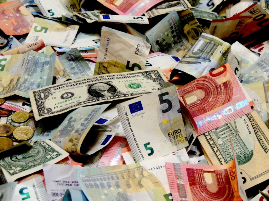 10 Ways Forex Brokers Make Money From Traders Explained