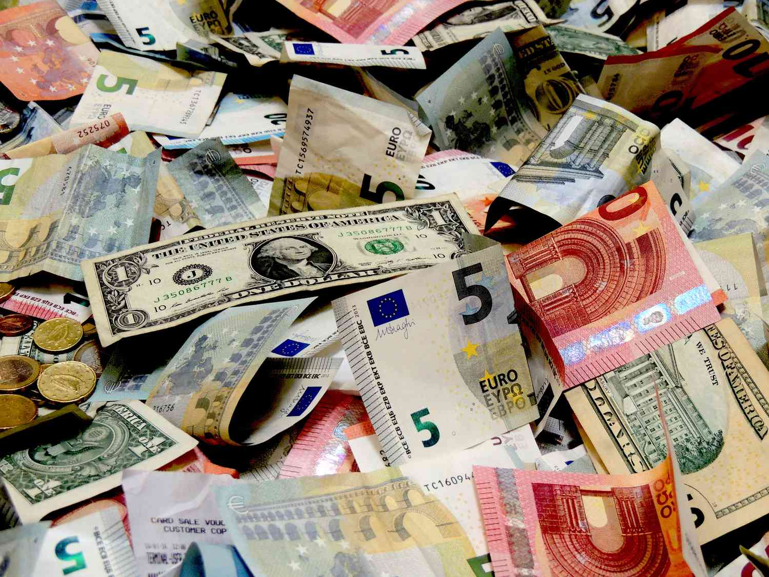 10 Ways Forex Brokers Make Money From Traders Explained